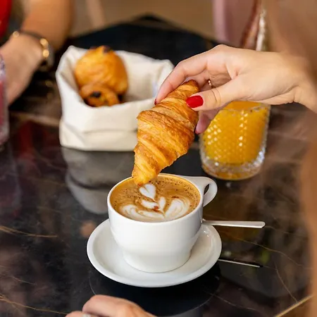 Voco Paris Montparnasse By Ihg Hotel Paris