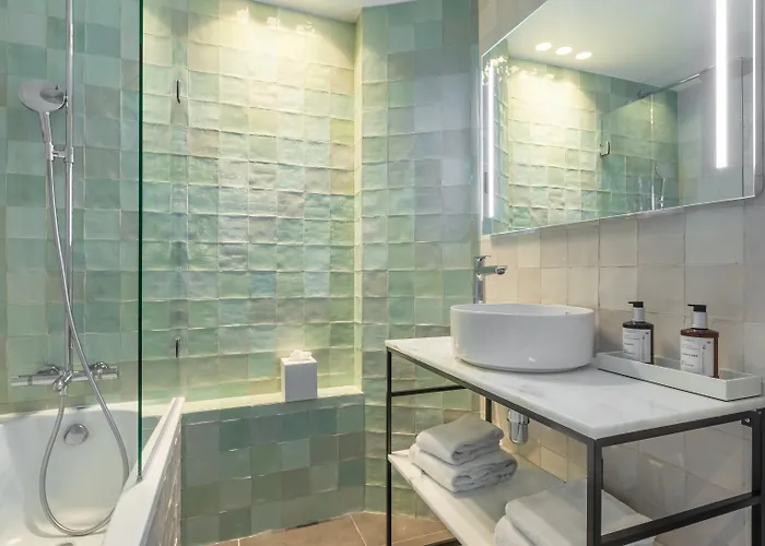 Hotel Voco Montparnasse By Ihg