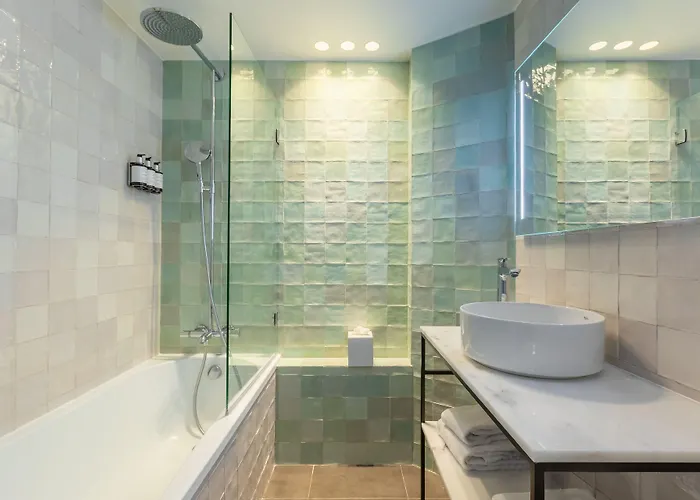 Hotel Voco Montparnasse By Ihg Paris